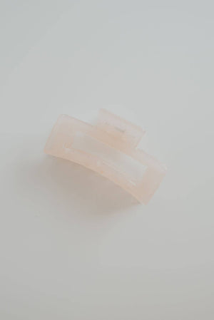 Medium Hair Claw Clips: Clear Grey