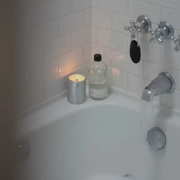 willowsbox_bubblebath_thrive_wellkept_tub